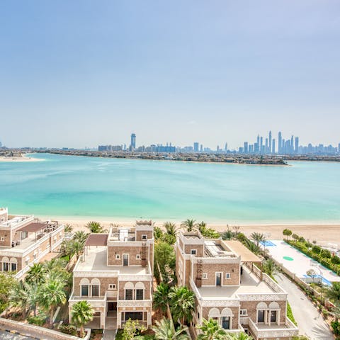 Be mesmerised by stunning views of Dubai from this home in Palm Jumeirah 