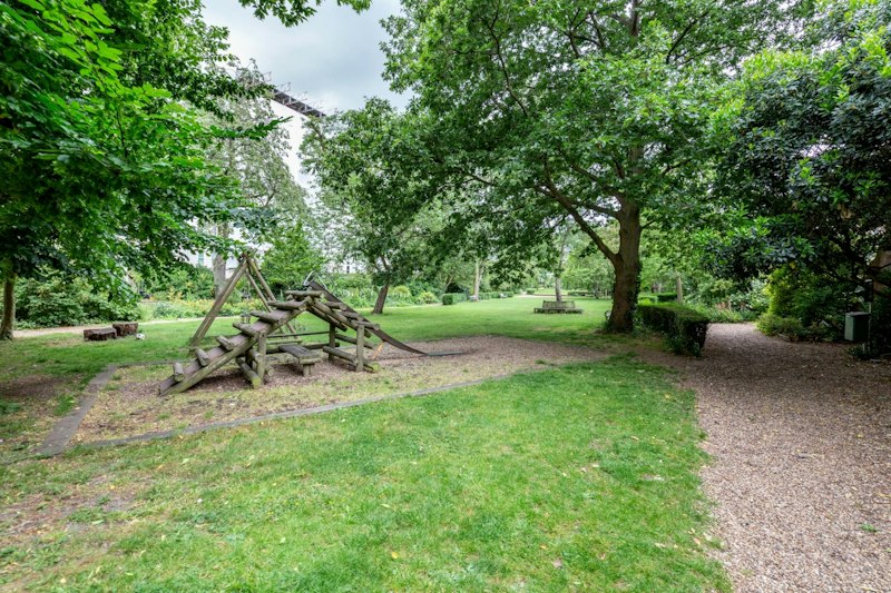 Warm Oak additional image