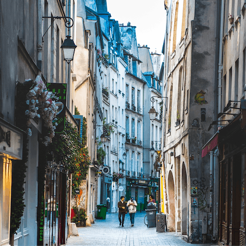 Peruse the book shops and boutiques of Le Marais, just steps away