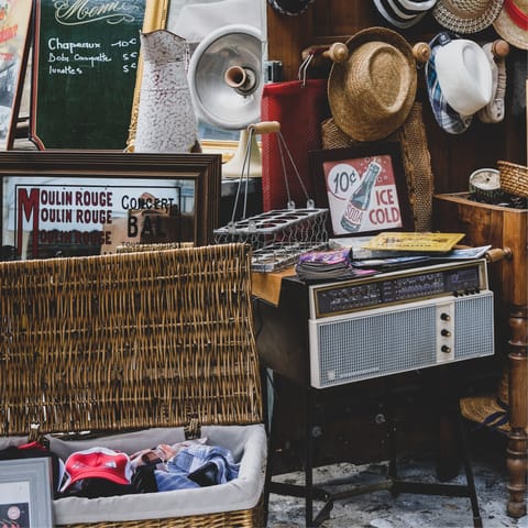Browse the antiques in Spitalfields Market, just a half an hour stroll away