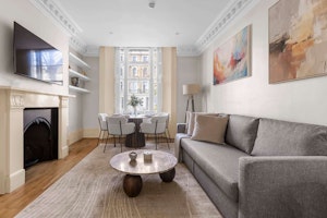 Bayswater Reverie image 1