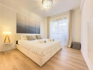 Croisette Chic image 3