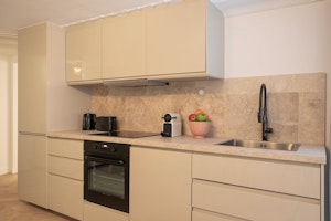 Parisian Suite image 13