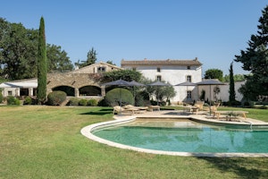 Luberon Luxe image 1