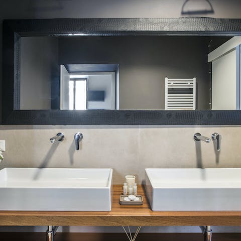Pamper yourself in the modern bathrooms