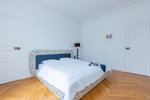 Paris Glamour image 11