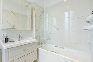 Paris Glamour image 9