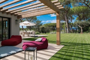 Riviera Reset image 9