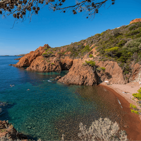 Soak up the sun on the nearby beaches of the Corniche d'Or and the Côte d'Azur