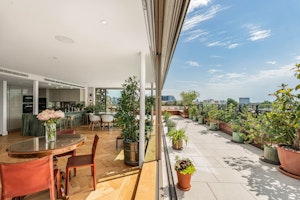 Penthouse Cedar image 1