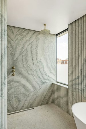 Penthouse Cedar image 11