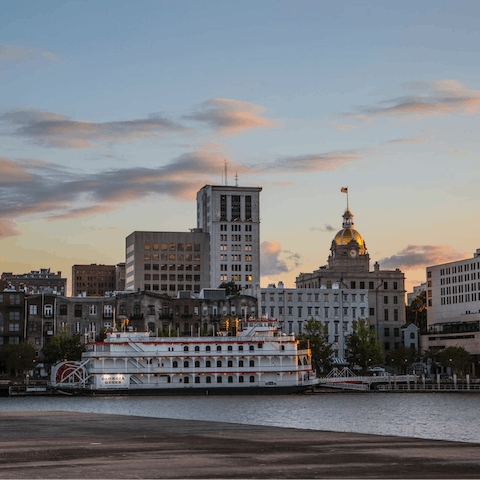 Stroll along the river to Rousakis Riverfront Plaza – a ten-minute walk from your apartment