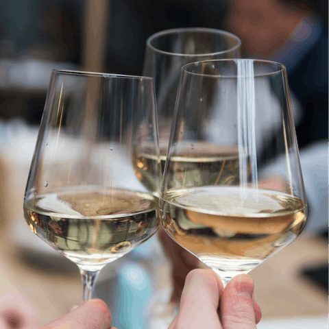 Wine and dine at the number of pubs, restaurants and bars in Farringdon