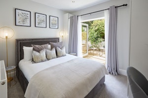 Velvet & Brass image 14