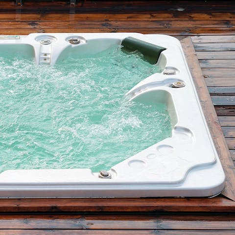 Take a relaxing soak in the hot tub, which you can rent for a fee