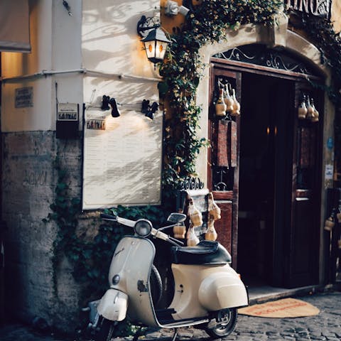 Dine out in your Trastevere neighbourhood, home to rustic restaurants and buzzing bars