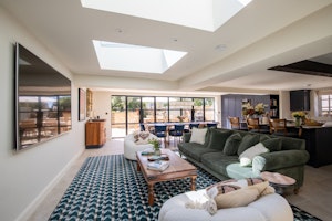 Cotswolds Country Cottage image 1
