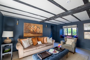 Cotswolds Country Cottage image 11