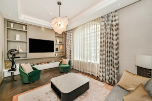 Mayfair Moments image 2