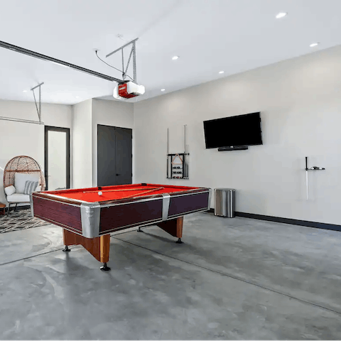 Have fun with your friends in the games room 