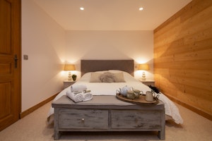 Chalet Chic image 15