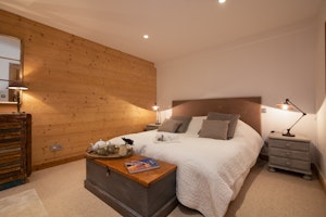 Chalet Chic image 10