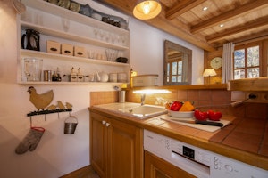 Chalet Chic image 6