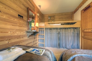 Chalet Chic image 4