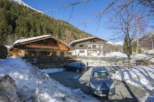 Chalet Chic image 2