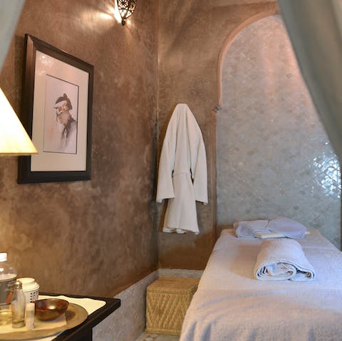 Indulge in a soothing in-home treatment and relax in the hammam
