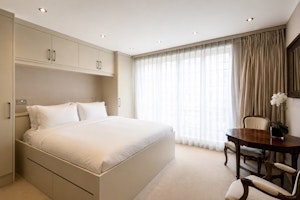 Cadogan Reverie image 7