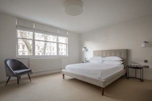 South Kensington Chic image 11