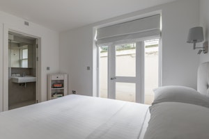 South Kensington Chic image 4