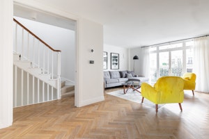 South Kensington Chic image 3