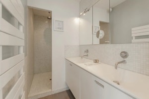 Avenue & Elegance image 14