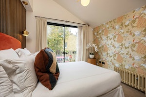 London Terrace image 8