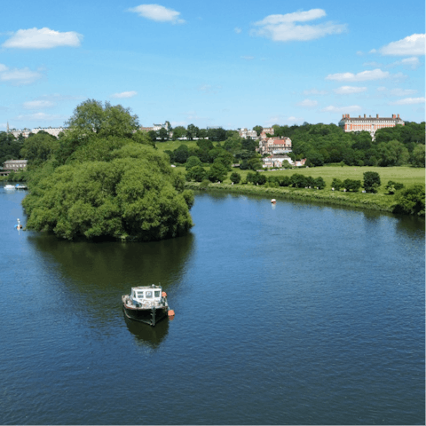 Explore Richmond Park – it's next door