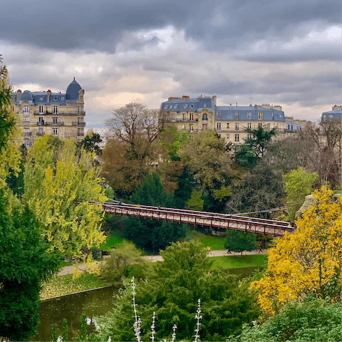 Stroll over to Parc des Buttes-Chaumont in ten minutes 