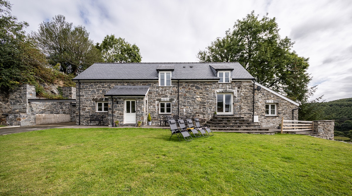 The Valley Barn, Wales