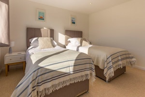 Sea Shores image 12