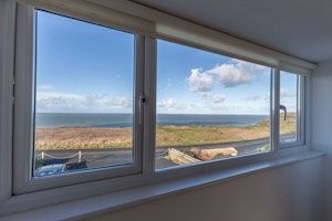 Sea Shores image 3
