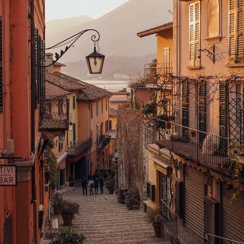 Take a fifteen-minute drive over to the beautiful town of Bellagio