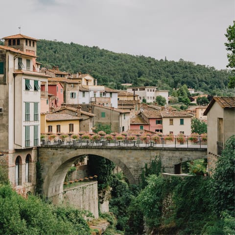 Explore the beauty of Arezzo, only a short drive away
