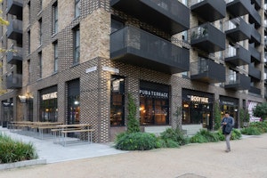 Jewels of the City image 11