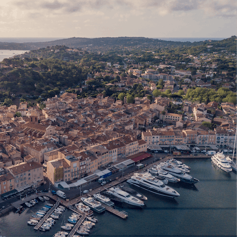 Join the jet-set crowd for dinner in Saint Tropez, just a short drive away