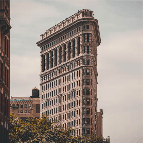 Stay just a short walk from the iconic Flatiron building
