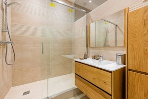 Grandeur Heights image 8