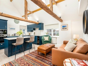 Loft 1580 image 4