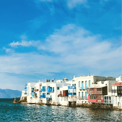 Explore the picturesque tavernas dotted around Mykonos for traditional Greek food