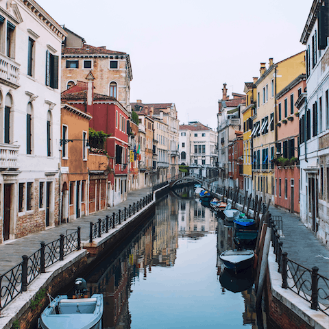 Stay in the heart of Venice, between the canals and handsome houses